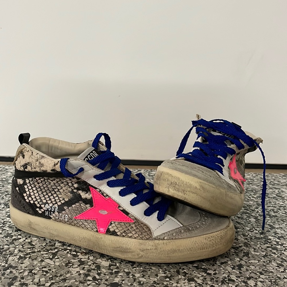 Golden Goose Snake skin with pink star electric blue laces. Size 8/38